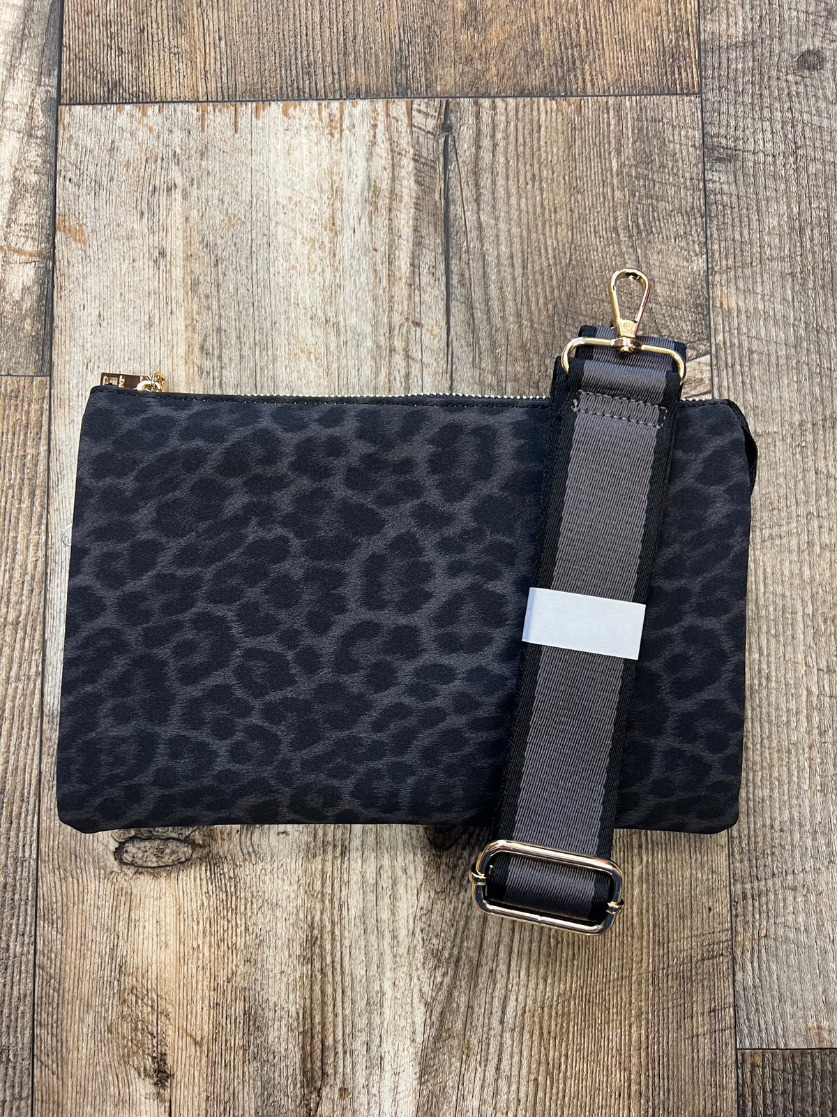 Big Wristlet Crossbody with 3 Compartment*