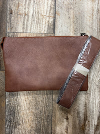 Big Wristlet Crossbody with 3 Compartment*
