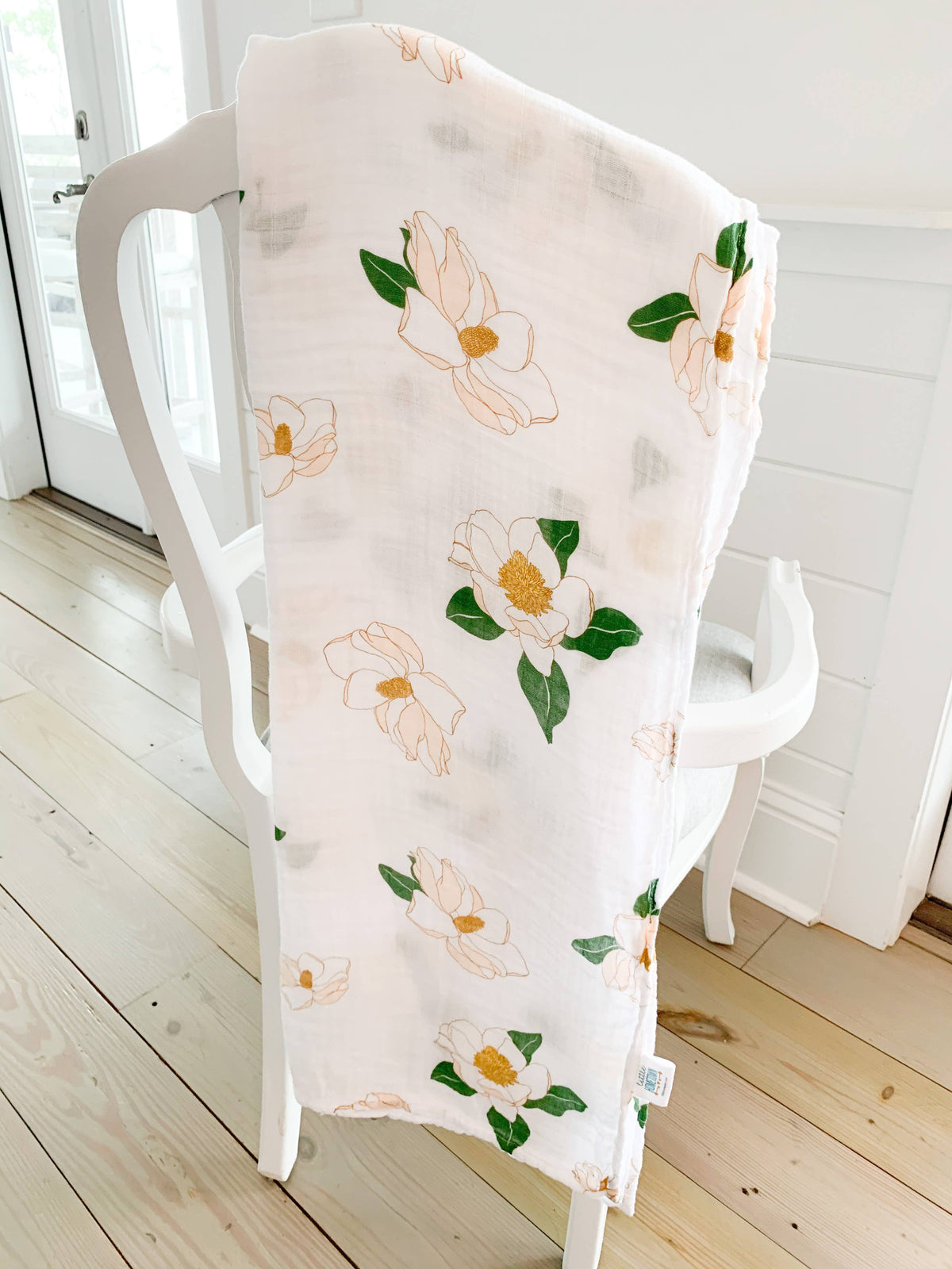 Magnolia Swaddle (Unisex)*