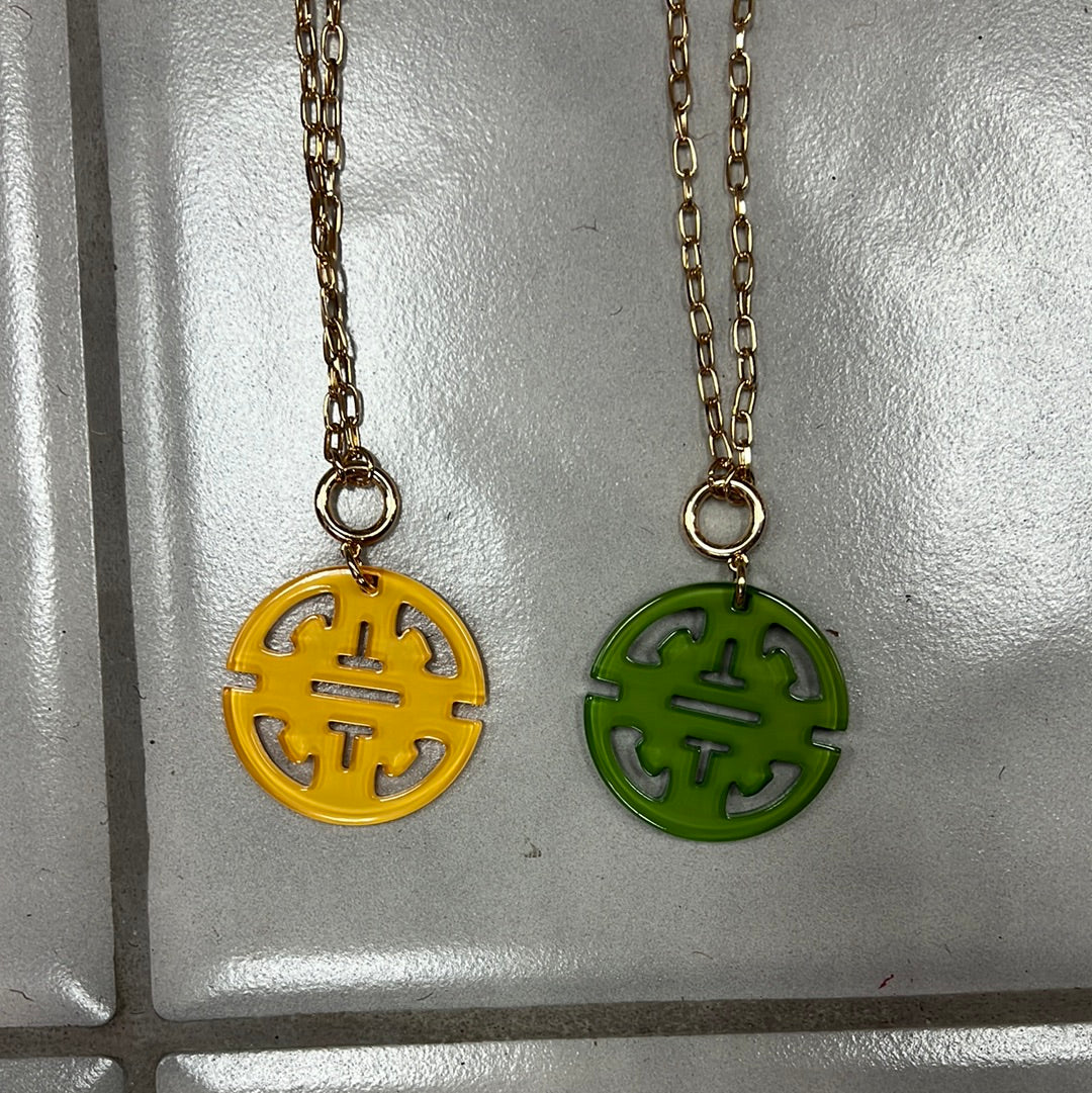 Zenzii Travel Pendent necklace*