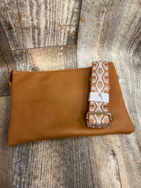 Big Wristlet Crossbody with 3 Compartment*