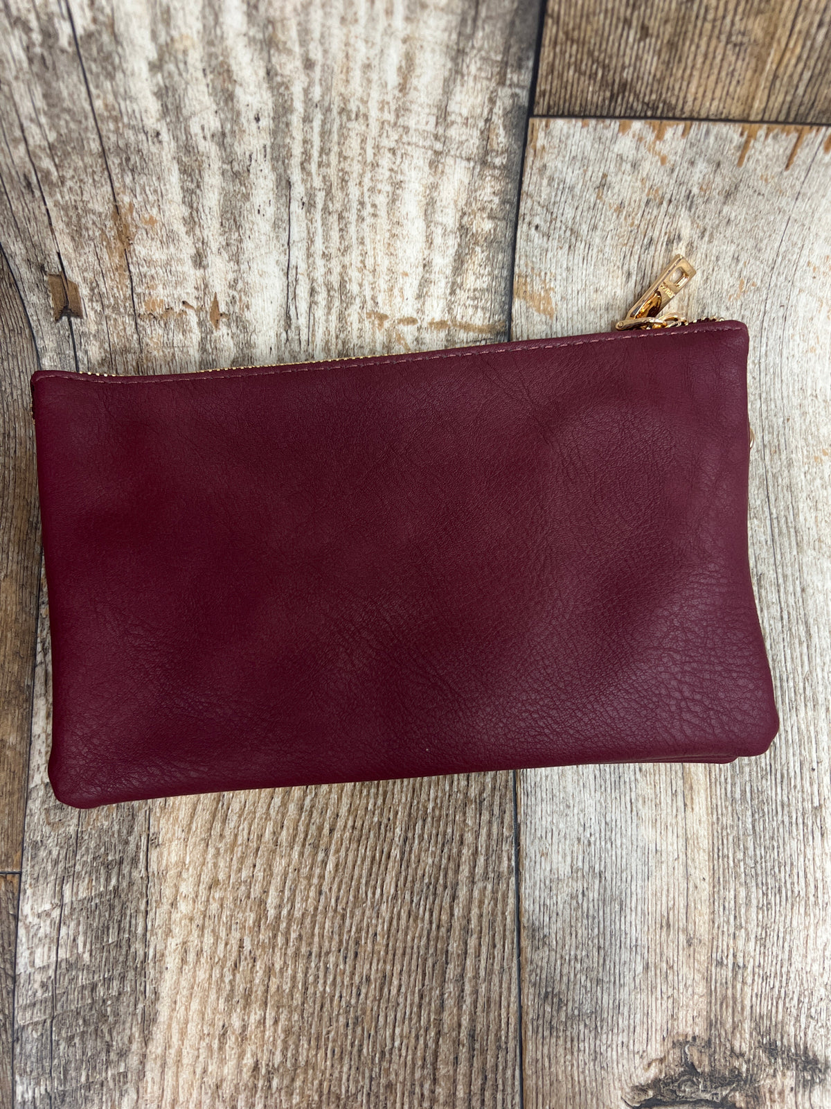 Wristlet Crossbody with 3 Compartments*