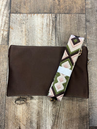 Big Wristlet Crossbody with 3 Compartment*