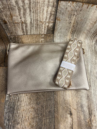 Big Wristlet Crossbody with 3 Compartment*