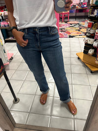 Judy Blue Boyfriend Mid-rise Cuffed Jeans