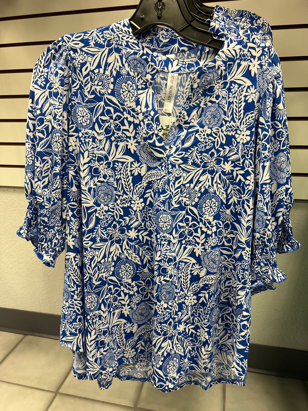 DS Lizzy Blue Paisley Top