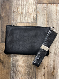 Big Wristlet Crossbody with 3 Compartment*