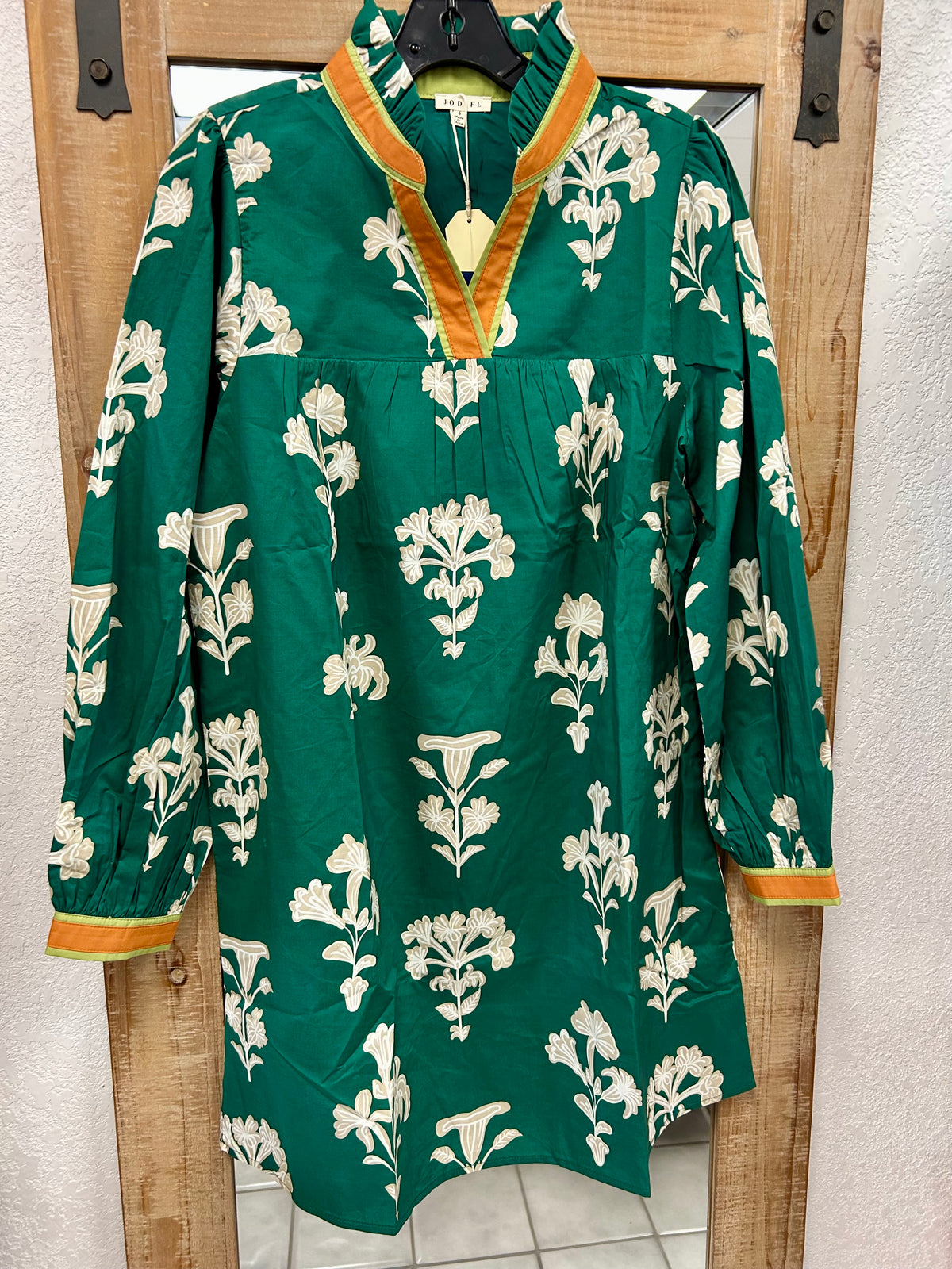 Jodifl Green Dress w/ White Flowers