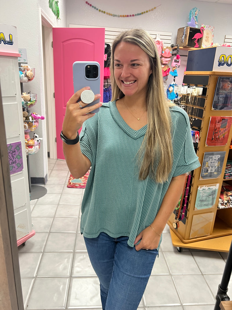 Ribbed SS VNeck Top