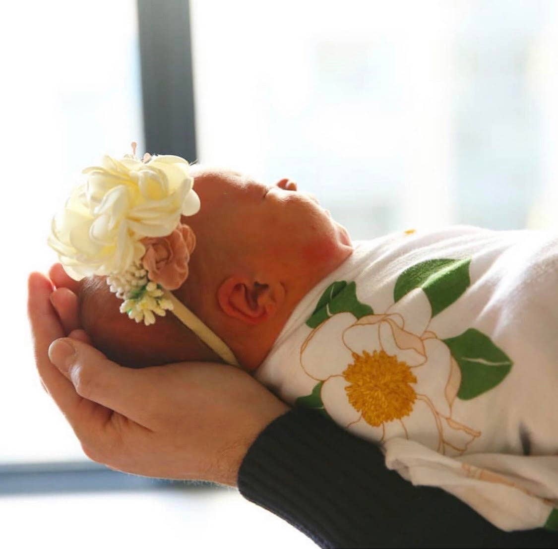 Magnolia Swaddle (Unisex)*