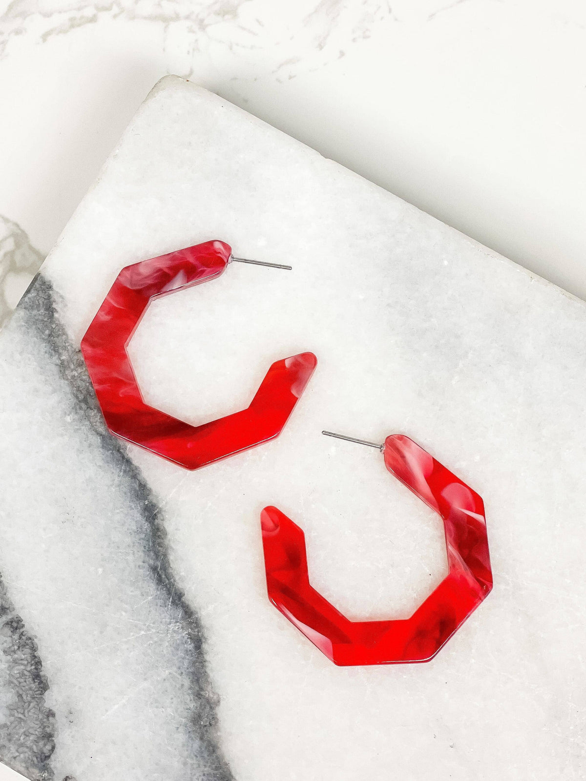 Red Holiday Marbled Geometric Hoop Earrings*